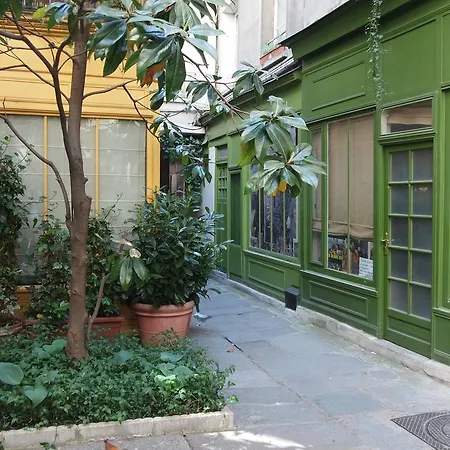 Petit - Oasis In Marais Appartamento